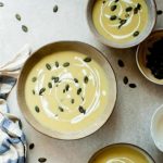 zupa krem z zielonych szparagów z serkiem kozim