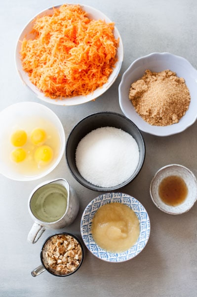 wet ingredients for carrot cake