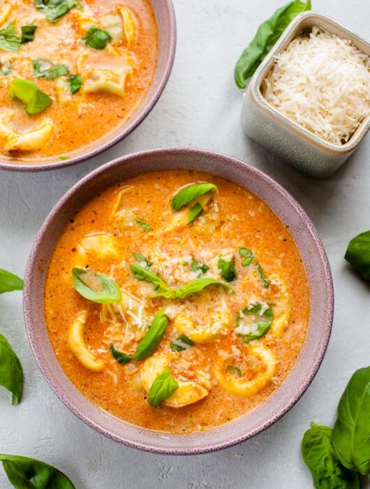 tomato tortellini soup