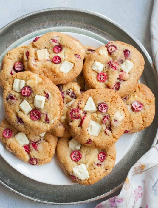 Fresh cranberry white chocolate cookies.